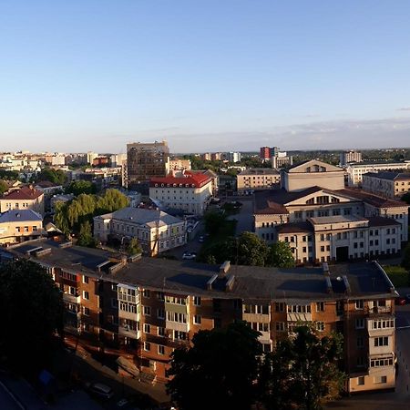 리우네 Чудова Квартира В Центрі Міста 아파트 외부 사진